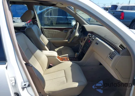 1999 Mercedes-Benz E 320 from USA, damaged, VIN WDBJH65F7XA787254